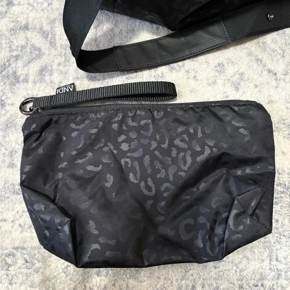 Andi Black Leopard Woman’s Tote Bag - Picture 4 of 10